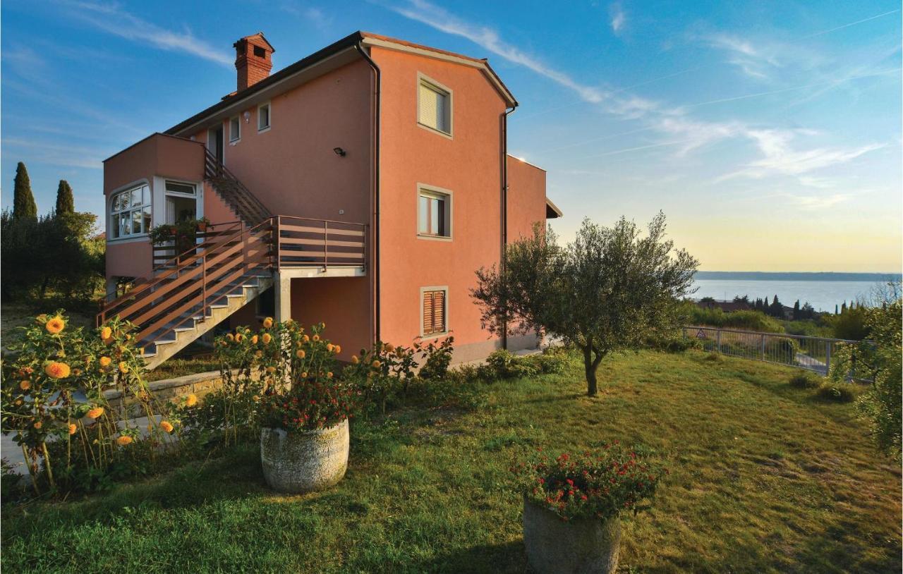 2 Bedroom Amazing Apartment In Portorož Extérieur photo