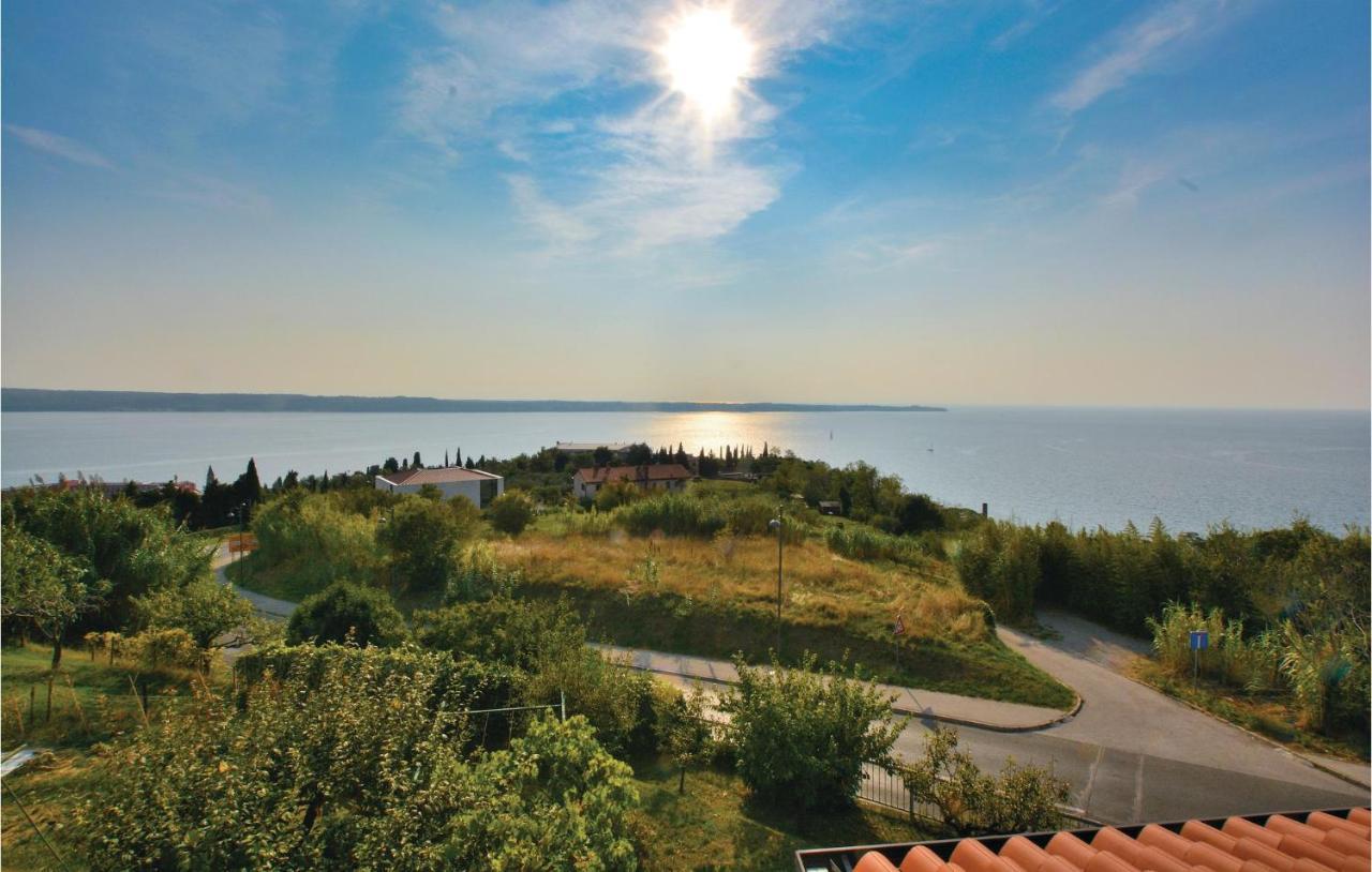 2 Bedroom Amazing Apartment In Portorož Extérieur photo
